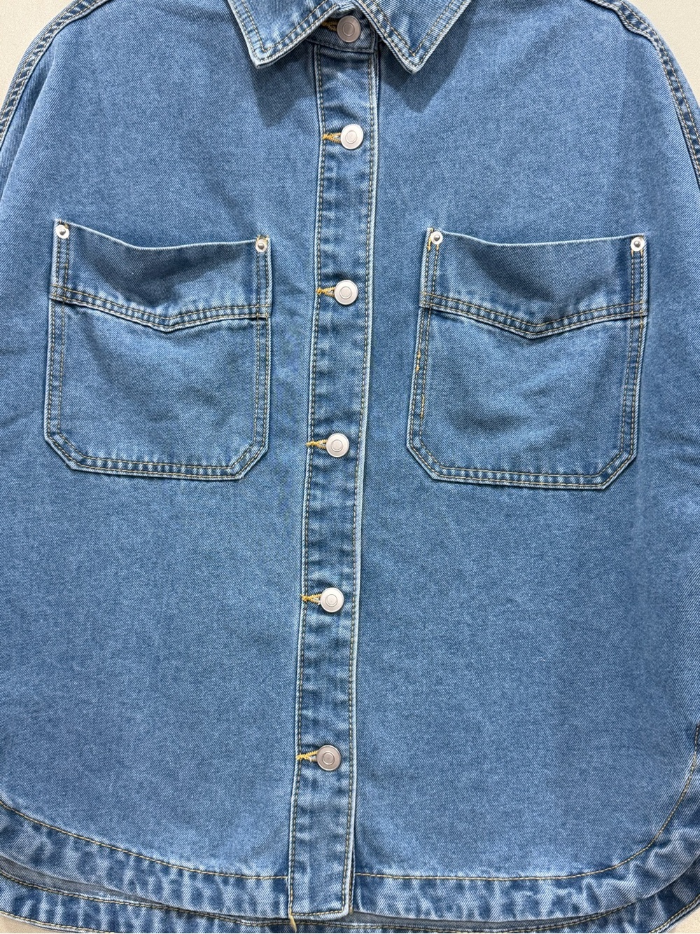 Blue Denim Jean Jacket with Chest Pockets - Classic Workwear Style - Picture 5 of 12